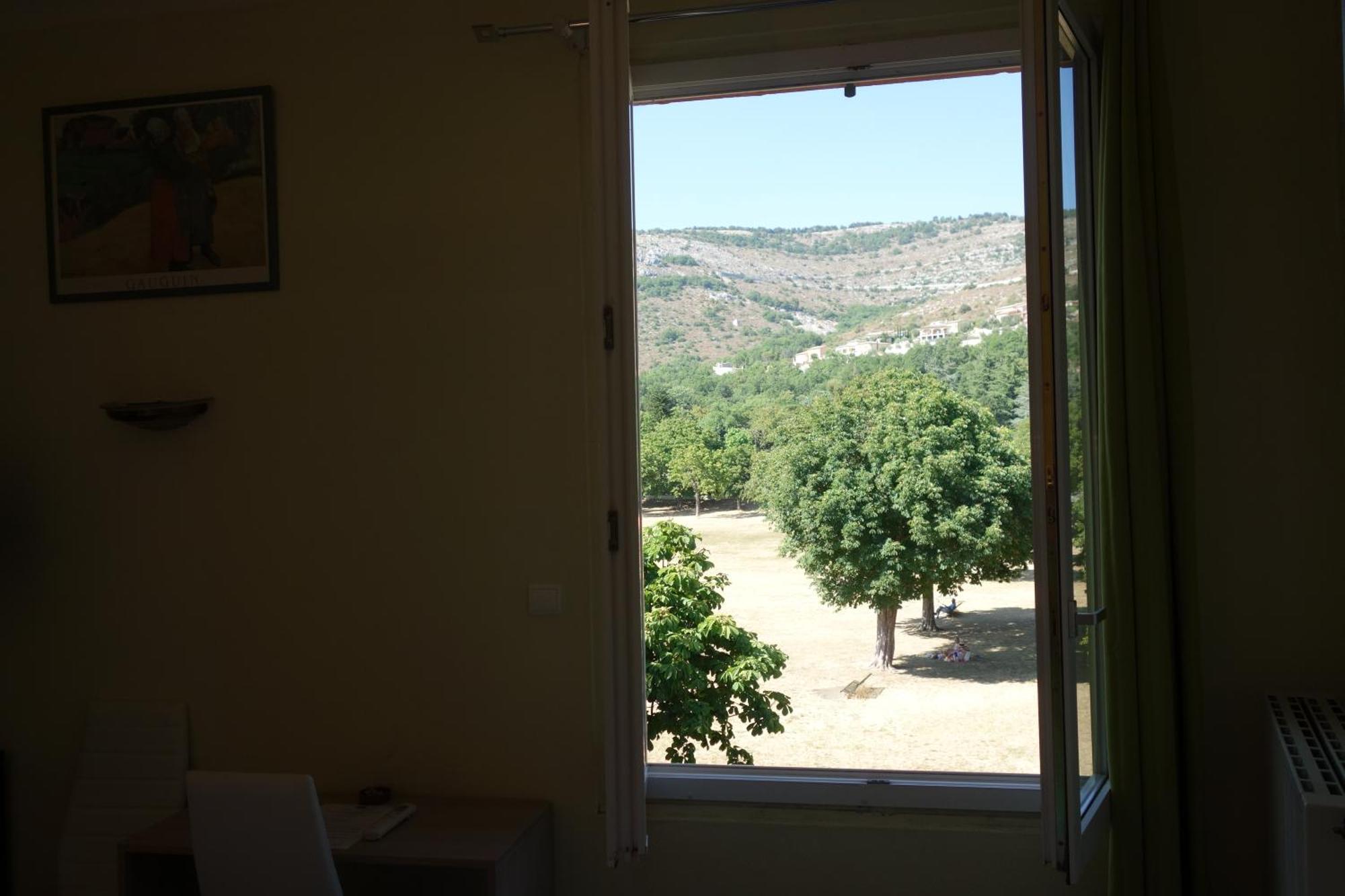 Hotel le Préjoly Saint-Vallier-de-Thiey Habitación foto